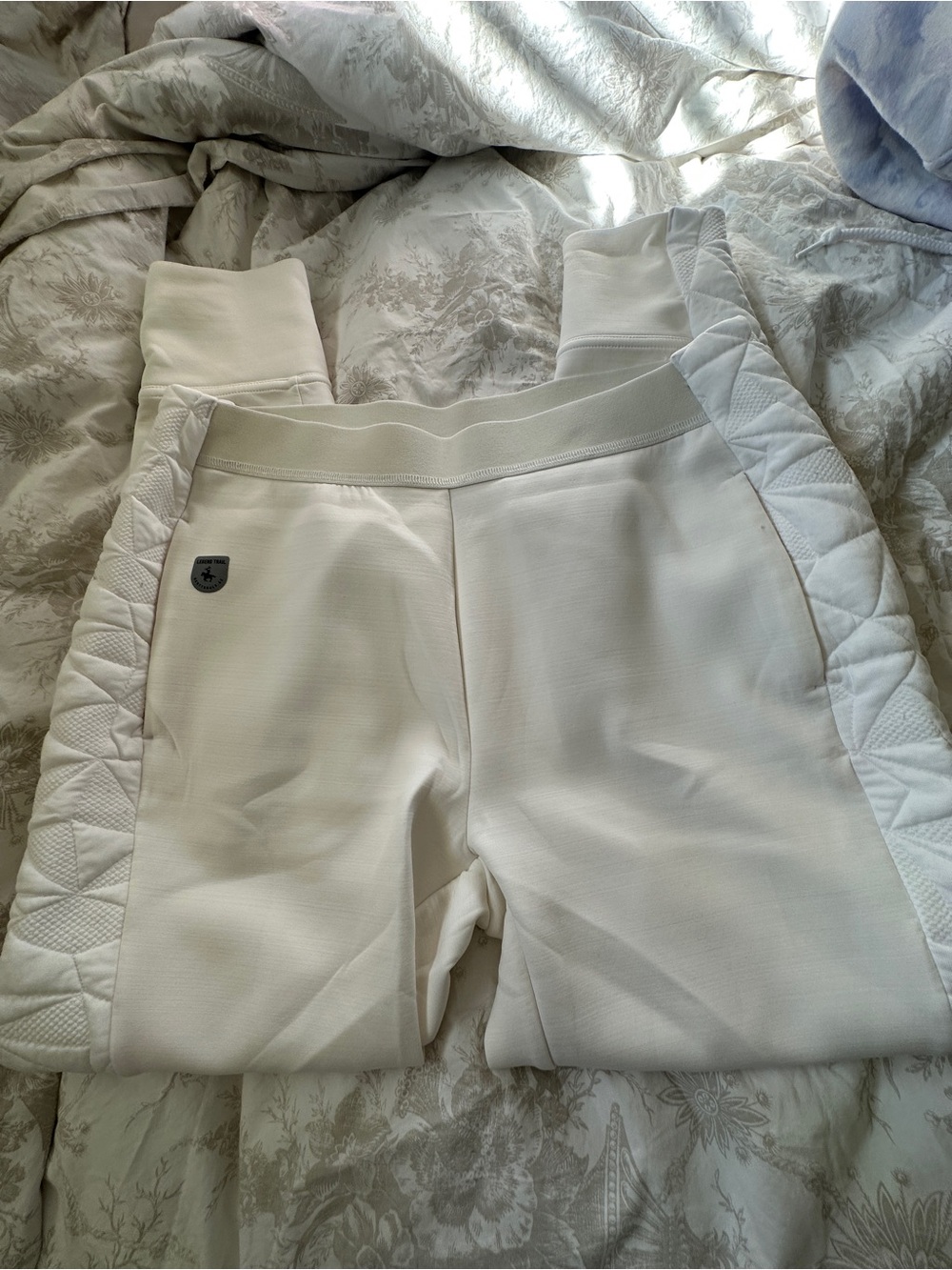 Levelware Verve  Quilted-Trim Women's Jogger Pants